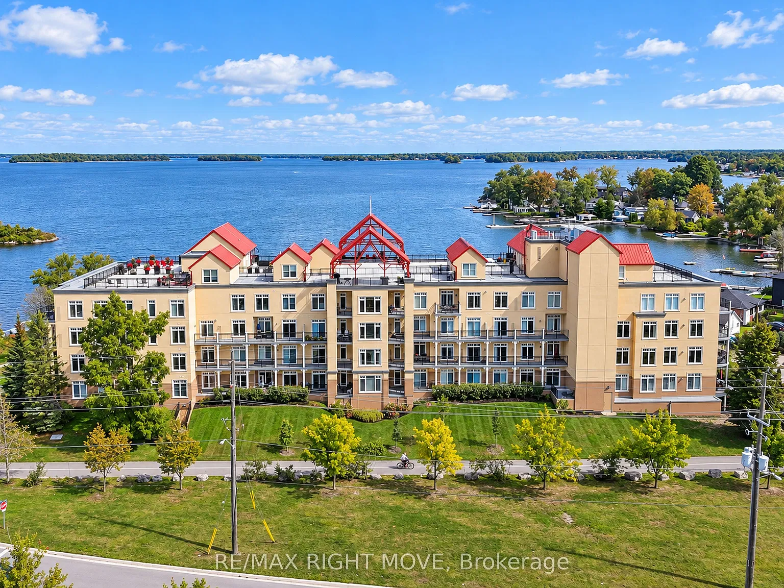 3 bed, $3,400 — Photo 1