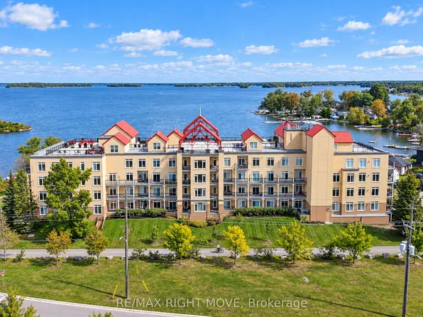 140 Cedar Island Rd #105, Orillia, ON L3V 1T1