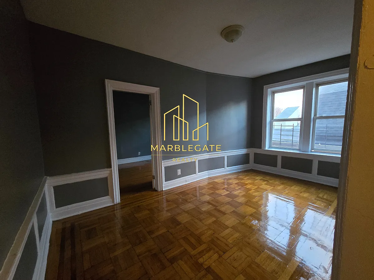 Building Photo - 323 Park Ave #144