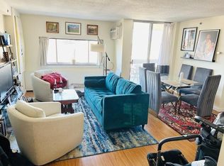 879 Massachusetts Ave #907, Cambridge, MA 02139