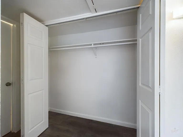 2124 Burton Dr #140 — Photo 17