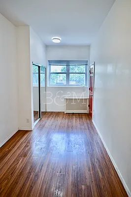 Rented by Brick&Mortar | media 10