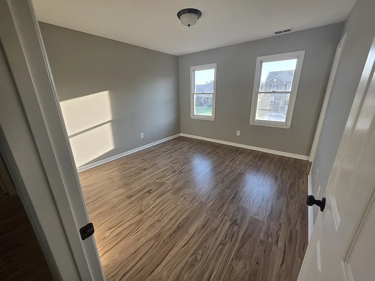 1163 Blankshire Rd — Photo 35