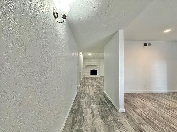 2nd image of 2815 Quiet Bend Drive