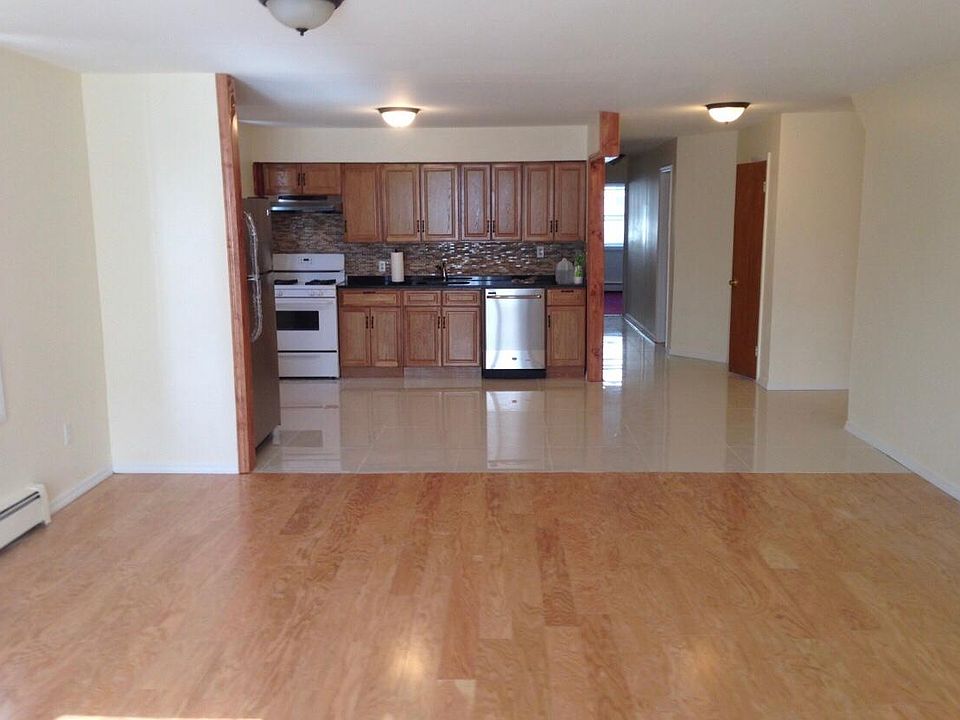 1st image of 21347 39th Ave #1FL