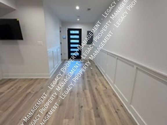 4th image of 2404 Lenfant Sq SE Unit 1