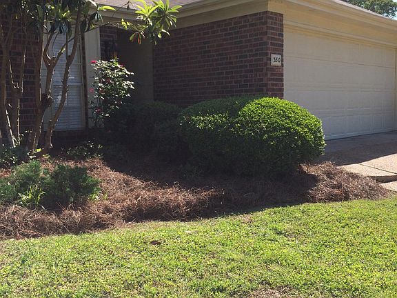 Exterior front - lawn maintained by HOA
