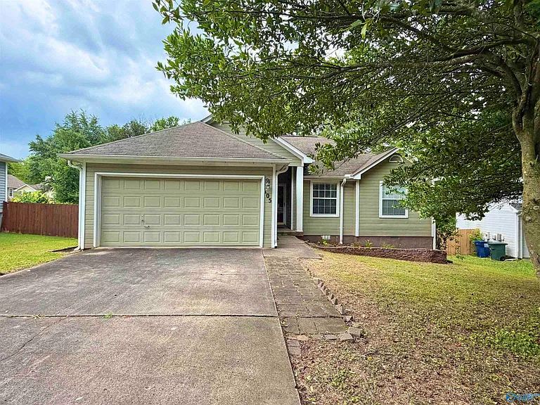 105 Sugarwood Ct — Photo 27