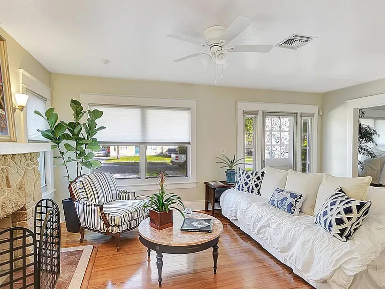 416 El Prado — Photo 3