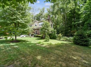 126 Granniss Ave, Morris Plains, NJ 07950