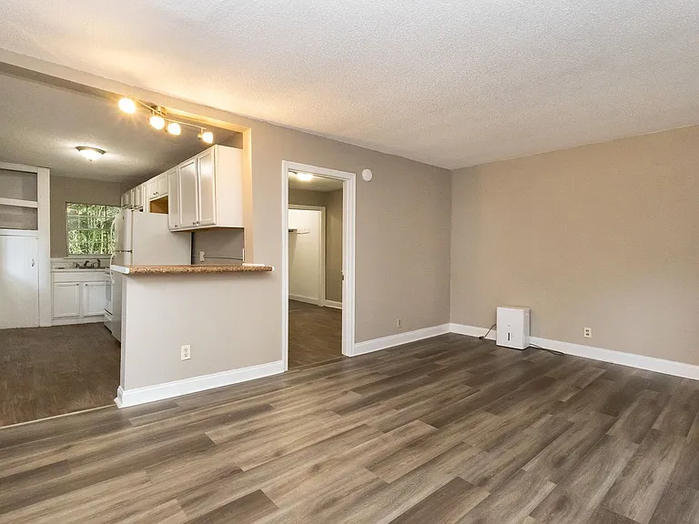 387 Alice Dr #C — Photo 1