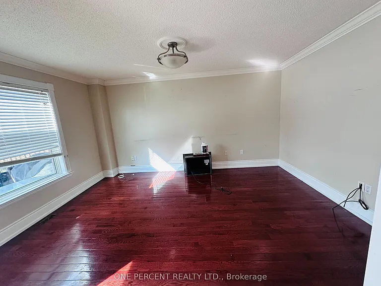 15 Beaverhall Rd — Photo 6