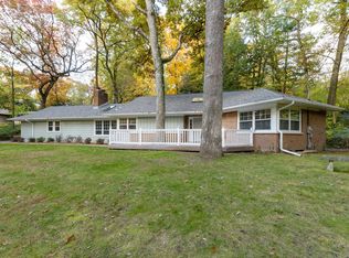 2149 Treehaven Dr, Kalamazoo, MI 49008