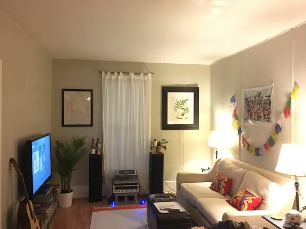 5424 Porter St #1R, Detroit, MI 48209