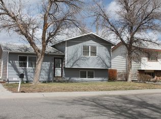 1302 Aspen Dr, Riverton, WY 82501