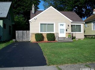 202 California Dr, Rochester, NY 14616