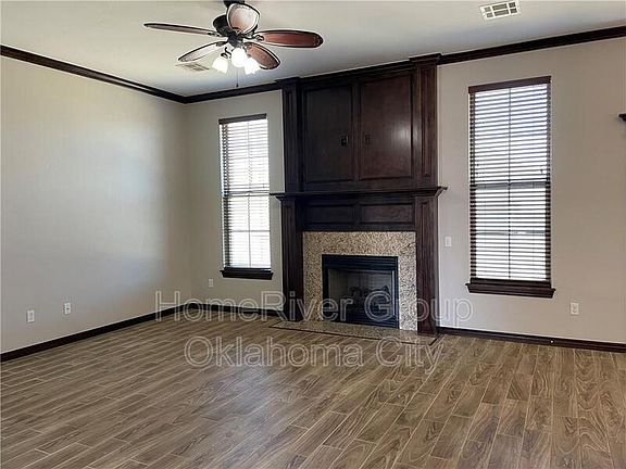 2nd image of 2304 Wheatfield Ave