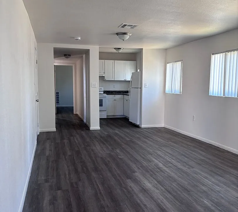 590-5905 W Olive Ave #EL