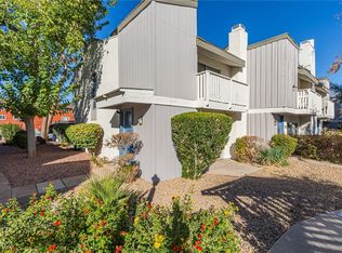 618 Rolling Green Dr, Las Vegas, NV 89169