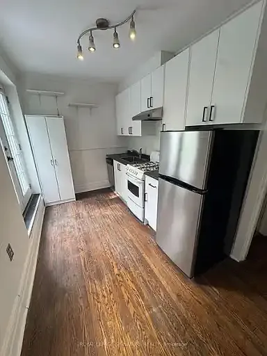 920 Woodbine Ave #1A — Photo 2