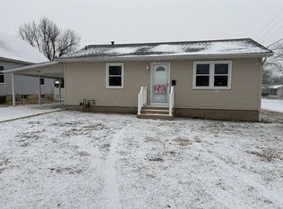 320 Hickory St, Waterloo, IL 62298