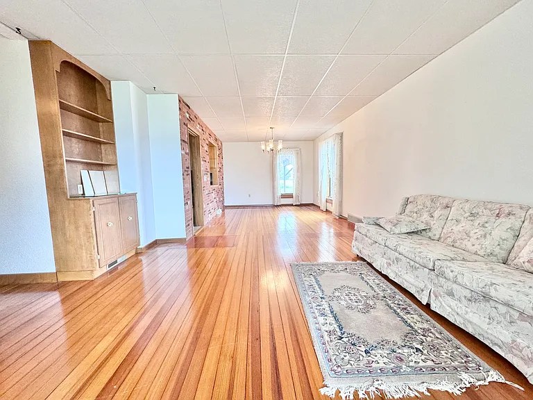 1016 Pleasant St — Photo 20