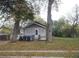 3421 E 32nd St, Des Moines, IA 50317
