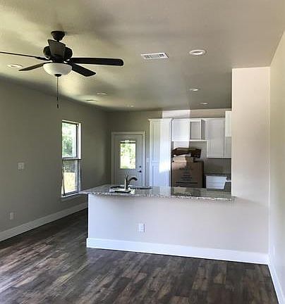 2nd image of 460 Pecan Hollow St #462