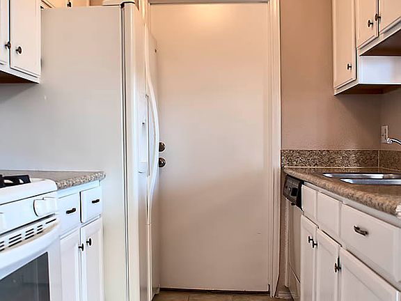 5th image of 11801 Clara Barton Dr