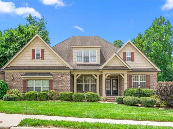 4104 Limerick Dr, Burlington, NC 27215