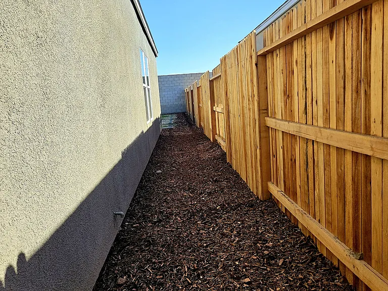 8105 Wandesford Dr — Photo 22