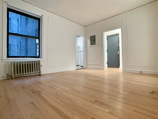 Rented by Building Equity Real Estate LLC | media 3