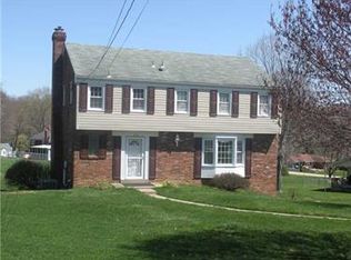 218 Ridgeview Dr, Venetia, PA 15367