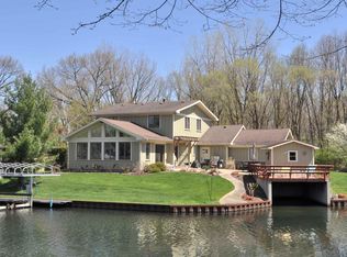 54359 Lagoon Rd, Elkhart, IN 46516