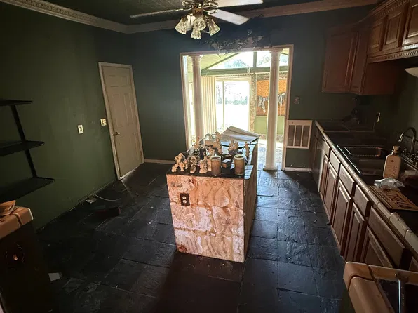 432 E Emerson St, Paragould, AR 72450