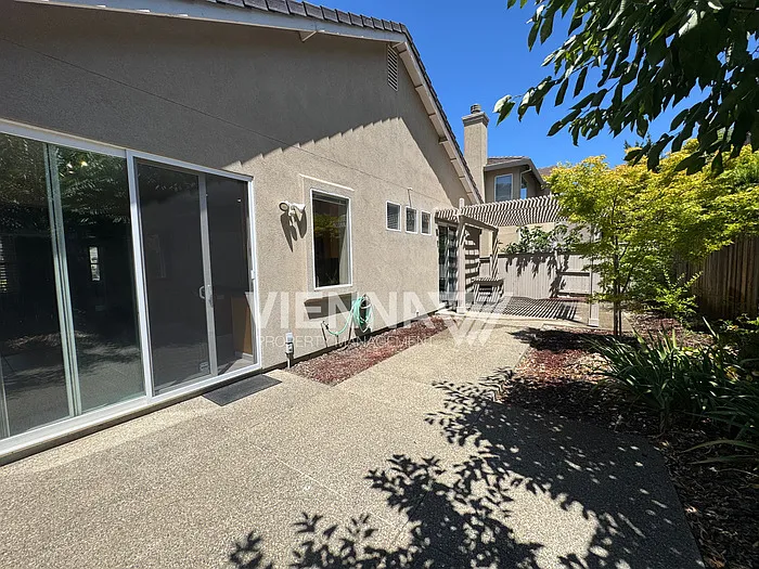 961 Glide Ferry Way — Photo 32
