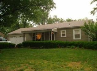 1322 N Crescent Dr, El Dorado, KS 67042