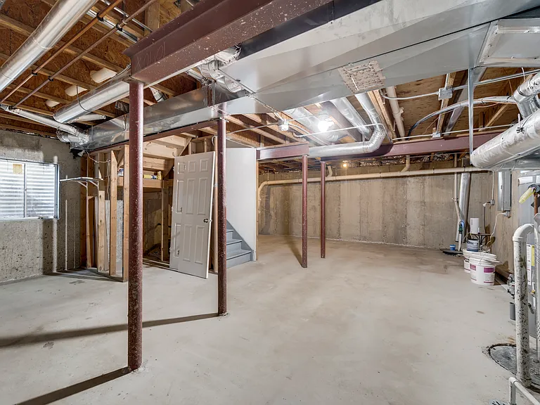 2835 White Thorn Cir — Photo 24