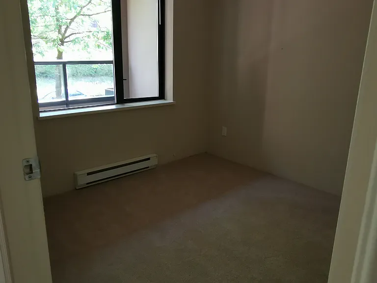 3528 Vanness Ave — Photo 19
