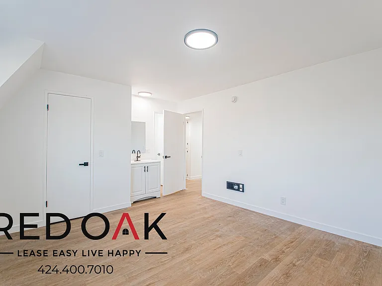 11051 Barnwall St #10 — Photo 17