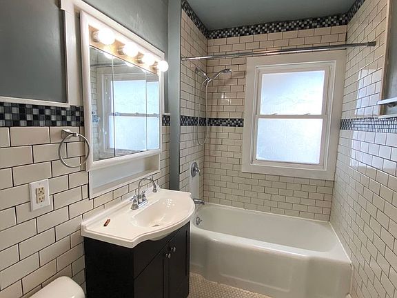 4th image of 109 W Beverly Ct #2B-1BA