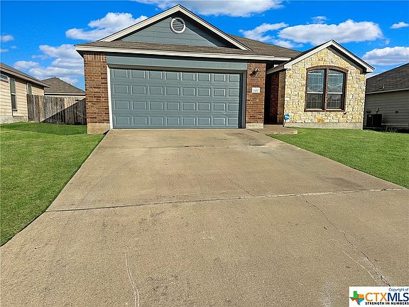 2nd image of 1107 Roanoke Dr