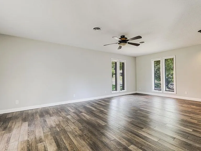 2400 Ridgefield Rd — Photo 36