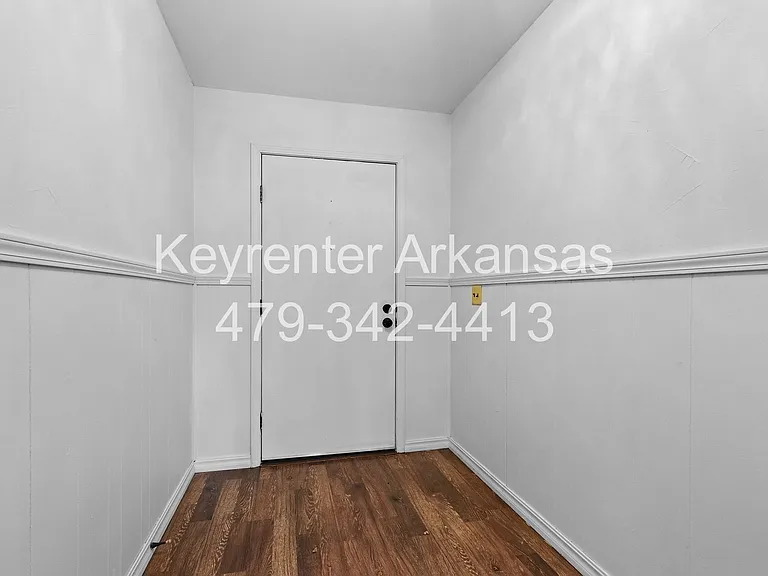 4100 Miller Dr — Photo 21