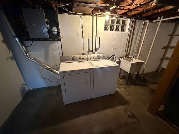 2nd image of 1257 Brighton Rd
