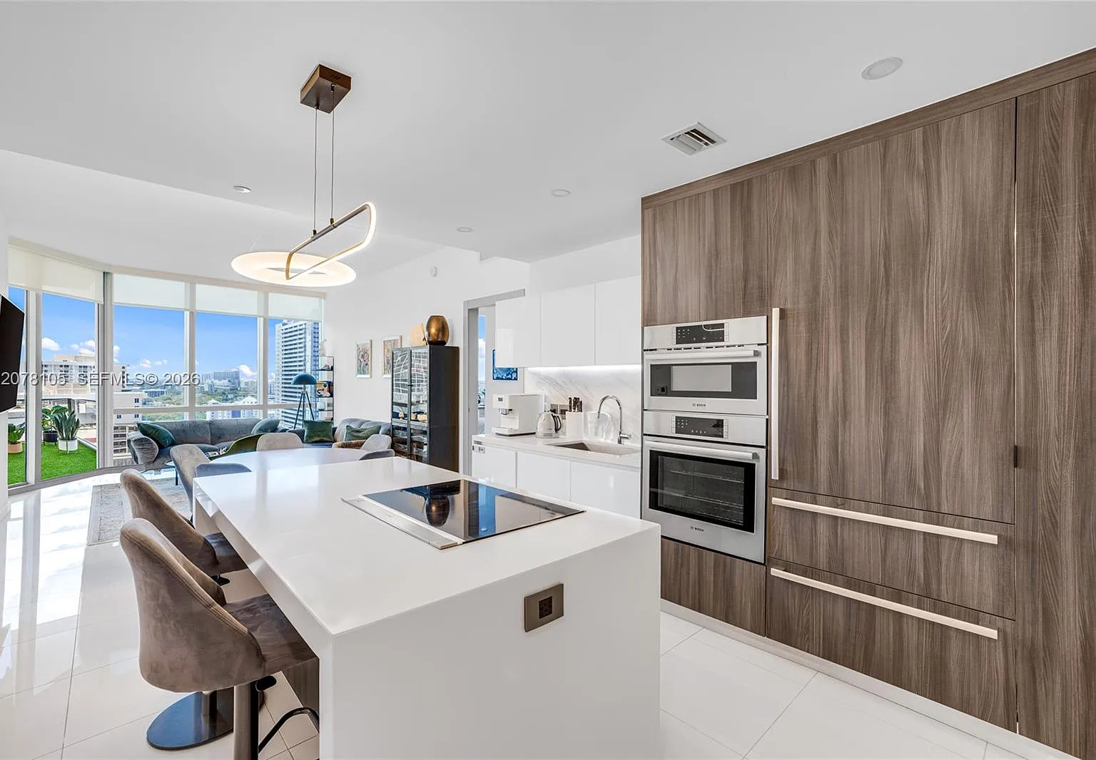 Paramount Miami Worldcent — Photo 3