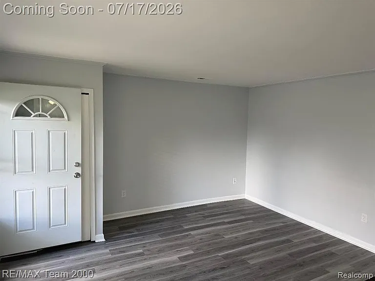 3912 S Gulley Rd — Photo 3