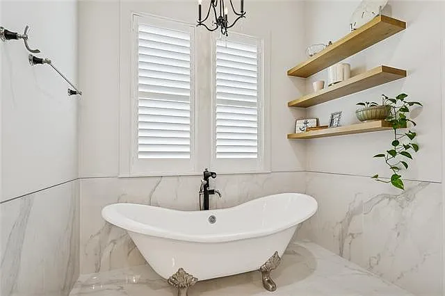 141 Bay Tree Manor Dr — Photo 13