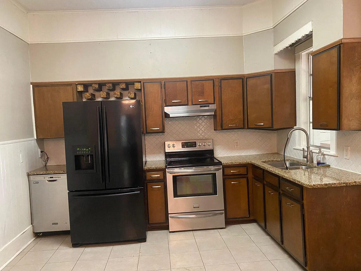 4 bed, 1702 sqft, $1,800 — Photo 4
