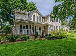 415 N Main St, Cottage Grove, WI 53527